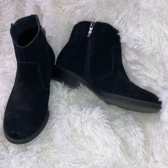 Easy Spirit Black Suede Ankle Boots - Picture 2 of 5